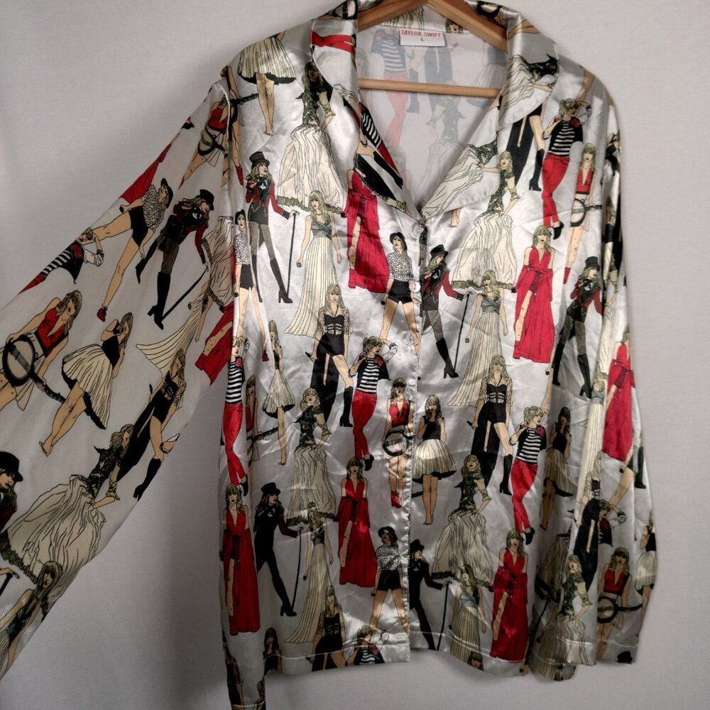 Taylor Swift Pajama Top Shirt Women Large Satin Long Sleeve Red Era Swiftie - Picture 4 of 16
